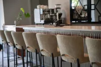The Grand Hotel Robertson - Bar