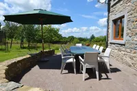 Forest-Edge Stay, Burtonville