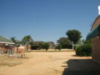 Chitawa Lodge - parkir