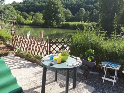 Caravane Hotels in Thorigne-sur-Due