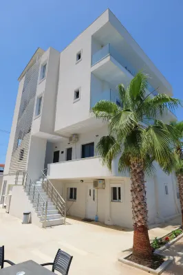 Kuburi Hotel - Holiday Apartments