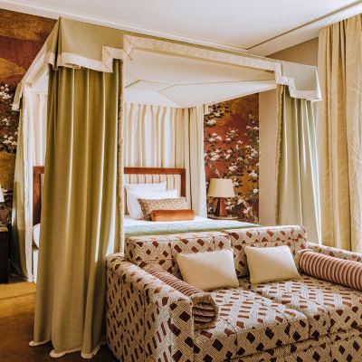 Deluxe Queen Room Saint James Paris Promo Code