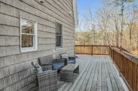 NEW! Relax&Play: HotTub/FirePit/Game Room Paradise
