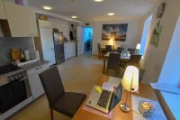 RoomRent55 - 2-Star
