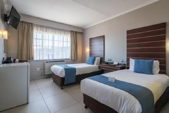 薩沃伊酒店和會議中心