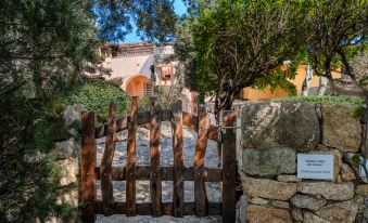 Baja Sardinia - Cala dei Ginepri, Villa 80m from the beach