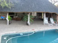 Onduri Lodge - in Okaukuejo - Pools