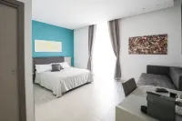 Toledo 16 Luxury Suites Hotels in Naples