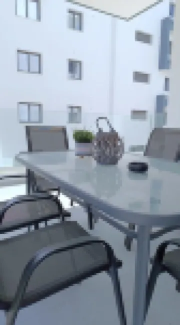 ラーヴェラ エスティア ラグジュアリー スイーツ