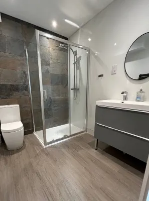 Stunning 2 BD Apartment in Cheltenham