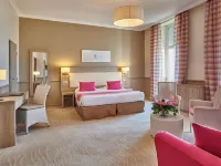 Hôtel Vacances Bleues Royal Westminster Hotels in Menton