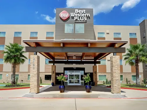 Ramada by Wyndham Houston Westchase