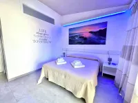 Hotel with swimming pool near Stintino