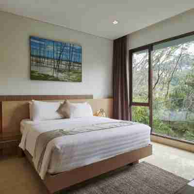 Hikari Hill View Villa 7 Bedrooms with a Private Swimming Pool and Billiard Rooms