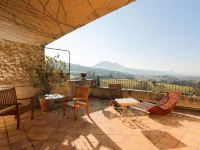 La Treille Muscate Hotels in Drome