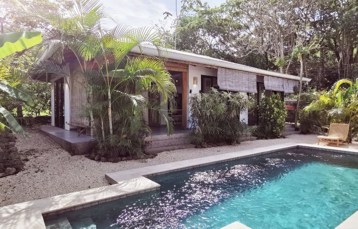 Lapislazuli House & Flats with Shared Pool