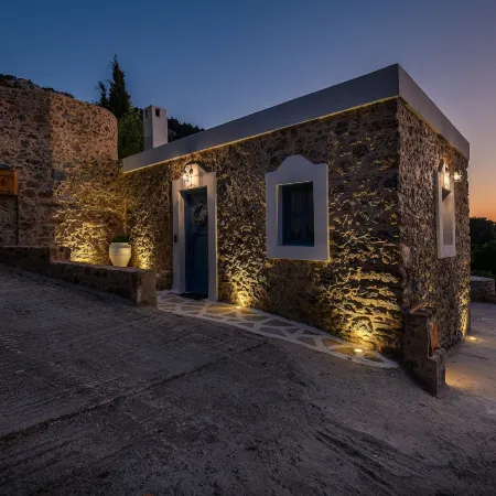 The Aegean Blue Country House Old Milos