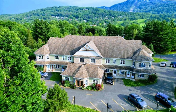 Champlain Condo 202