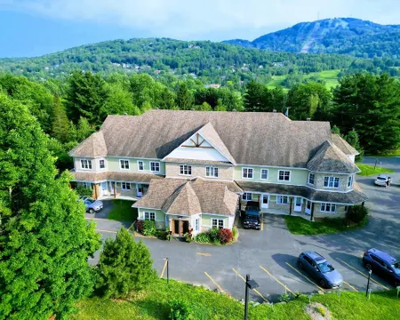 Champlain Condo 202 Hotels in Bromont