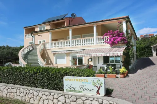 Olive House Hotel di Pag