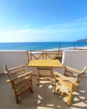 Beachfront Loft Apartment - Agios Gordios, Corfu