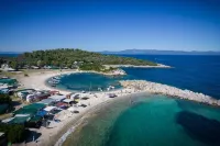 Paliouri Luxury Bungalows