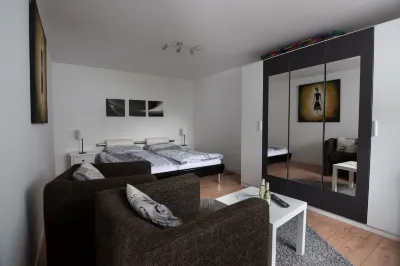 Maxbed Hotels near Scandinavian Park