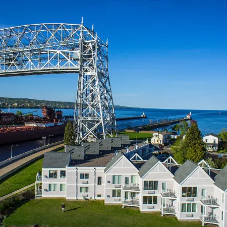 South Pier Inn