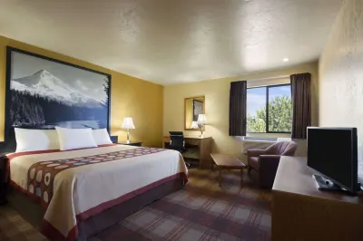Super 8 by Wyndham Kennewick