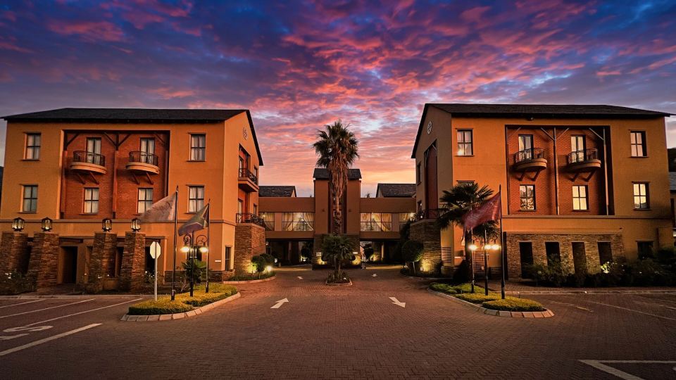 Tayfin Royale Hotel & Restaurant