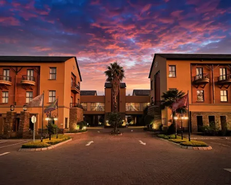 タイフィン ロイヤル ホテル & レストラン センチュリオンのホテル