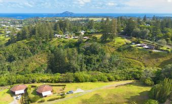Whispering Pines Cottages