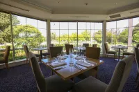 Best Western Plus Hovell Tree Inn - breakfast