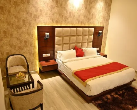 Aakriti Clarks Inn Express Hotels in Bareilly