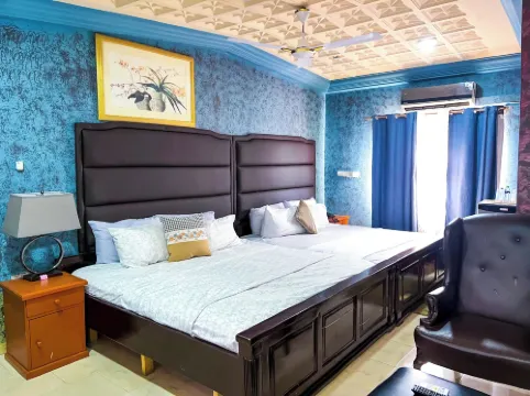 Golden Touch Executive Hotel