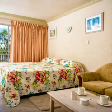 Golden Sands Hotel