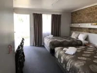 True Blue Motor Inn Hotels in The Caves
