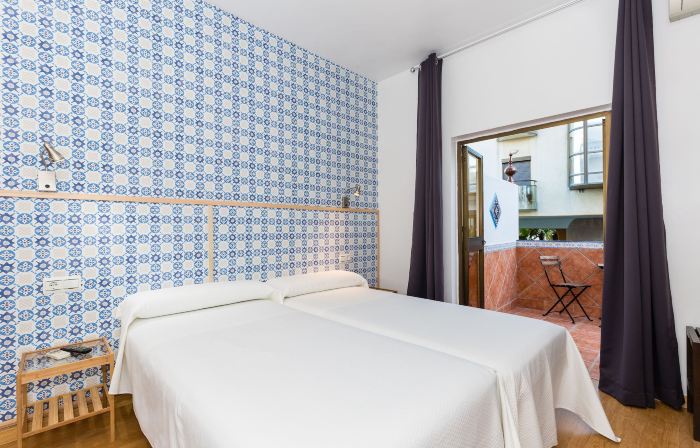 Hostal Guadalupe by Torremolinosline