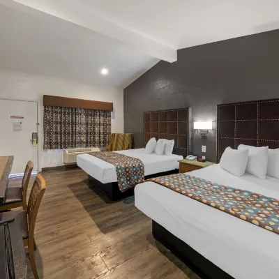 Anaheim Discovery Inn and Suites Hotels near Downtown Disney District