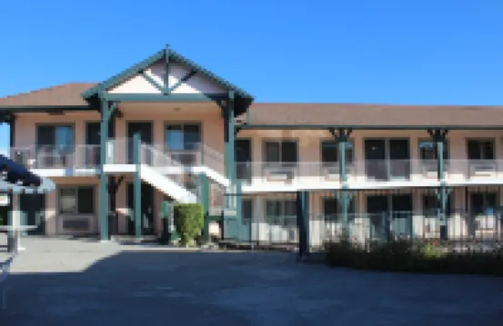 เบสต์ วิตทิเออร์ อินน์