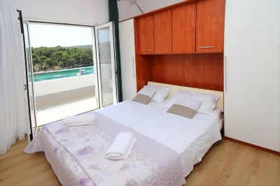 Apartments Elvis Hotels near Beach Mala Raduča