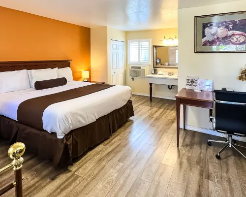 The Old West Inn Hotels in Willits