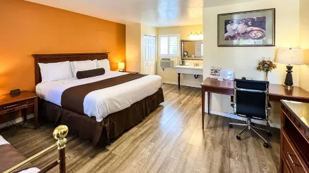 The Old West Inn Отели в г. Уиллитс