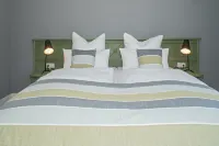 Upstalsboom Apartments Trassenheide Hotels in Zempin
