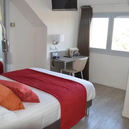 Logis Hotel du Parc-Restaurant - le Rouget de Lisle