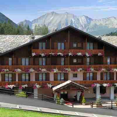 Hotel de Champoluc Hotel Exterior
