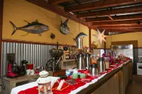 The Colonial Guest House - breakfast