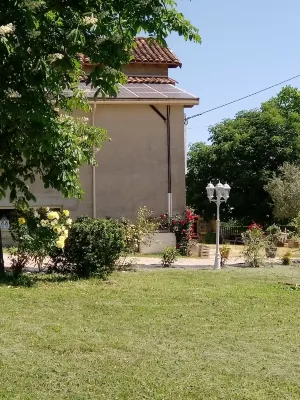 Mas de Grezes Hotels in Gaillac