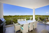 White Shells Luxury Apartments Marcoola