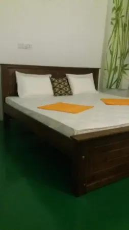 Easy Life Happy Home Отели рядом с достопримечательностью «Resthouse Handiya Bo Tree»